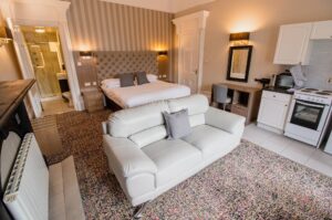 2 bed apartments